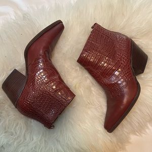 Sam Edelman Red Croc Leather Winona Western Cowboy Boots 8.5 SOLD